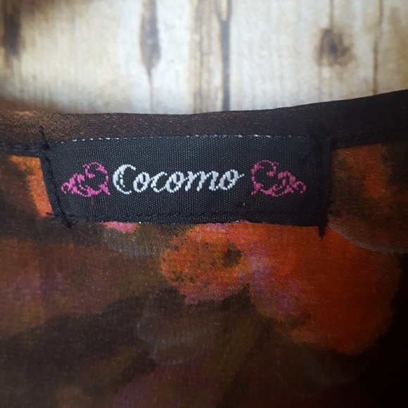 Cocomo sheer top. Size M. Floral print pattern. - Picture 2 of 4